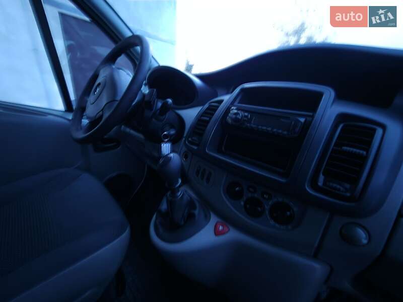 Минивэн Opel Vivaro 2013 в Дубно