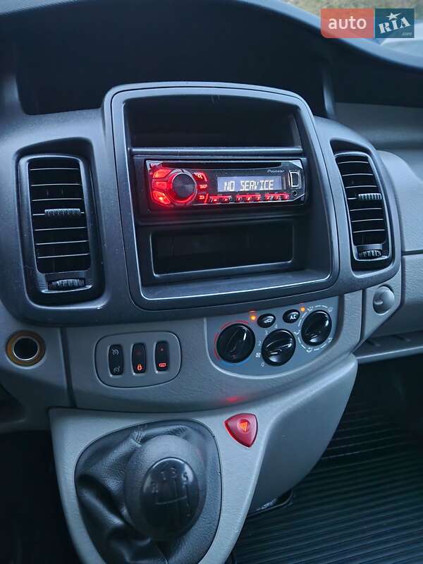 Минивэн Opel Vivaro 2013 в Дубно