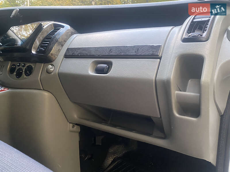 Минивэн Opel Vivaro 2006 в Трускавце фото 54 Минивэн Opel Vivaro 2006 в Трускавце