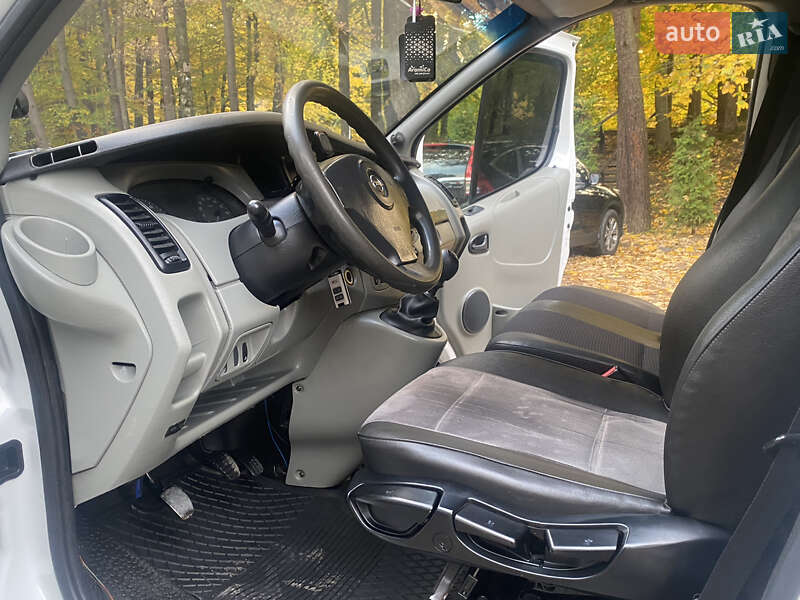 Минивэн Opel Vivaro 2006 в Трускавце фото 57 Минивэн Opel Vivaro 2006 в Трускавце