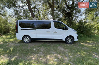 Мінівен Opel Vivaro 2016 в Калуші