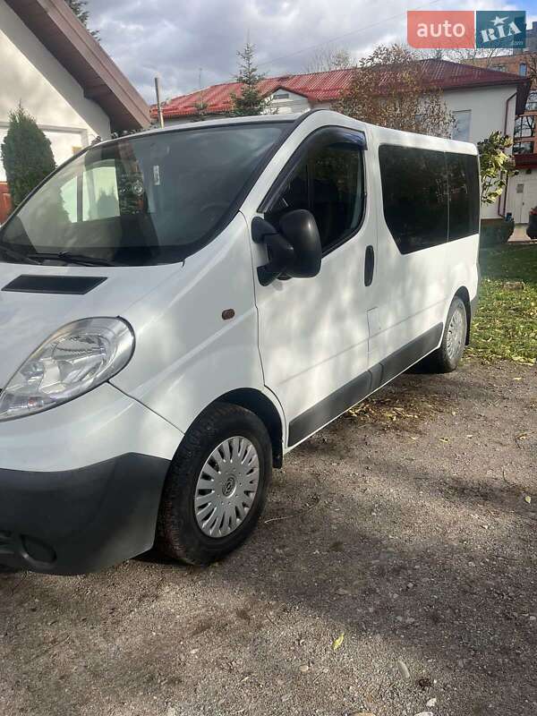 Мінівен Opel Vivaro 2008 в Львові фото 2 Мінівен Opel Vivaro 2008 в Львові
