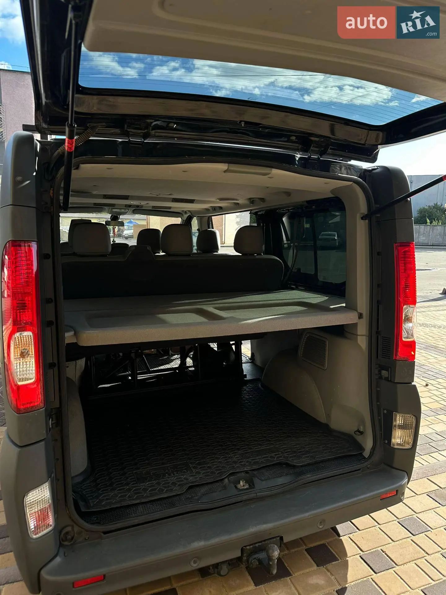 2014 Opel Vivaro - мініатюра 12
