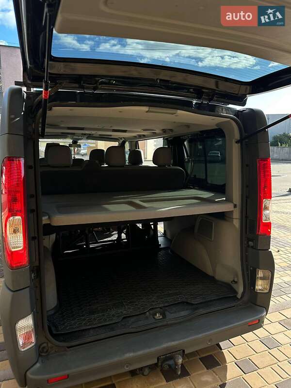 Минивэн Opel Vivaro 2014 в Измаиле фото 12 Минивэн Opel Vivaro 2014 в Измаиле