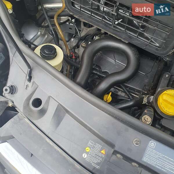 Минивэн Opel Vivaro 2013 в Прилуках фото 18 Минивэн Opel Vivaro 2013 в Прилуках