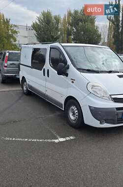 Минивэн Opel Vivaro 2012 в Киеве