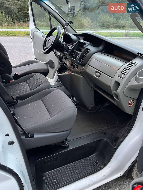 Минивэн Opel Vivaro 2010 в Бережанах