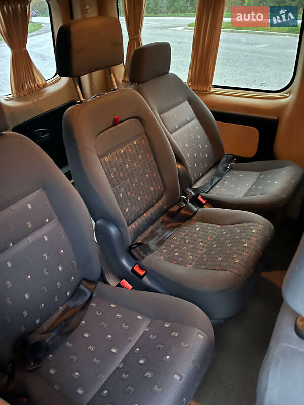 Минивэн Opel Vivaro 2010 в Бережанах