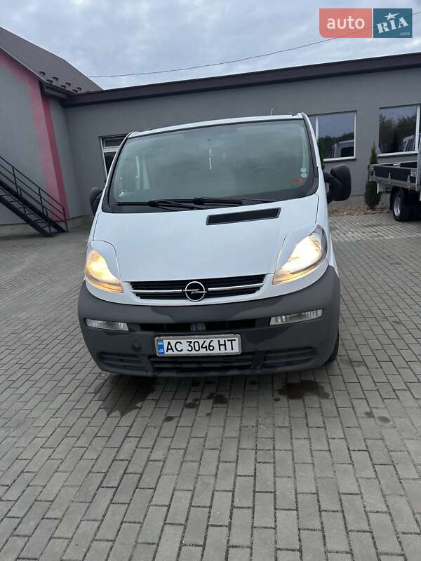 Минивэн Opel Vivaro 2005 в Луцке фото 4 Минивэн Opel Vivaro 2005 в Луцке