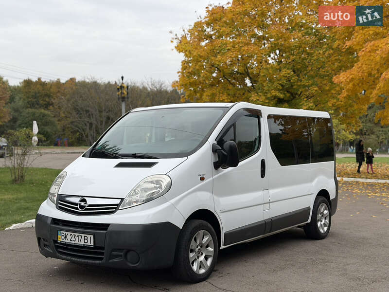 Минивэн Opel Vivaro 2006 в Ровно фото 5 Минивэн Opel Vivaro 2006 в Ровно