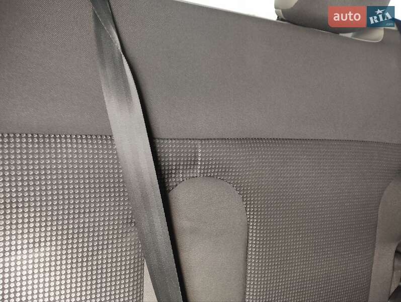 Минивэн Opel Vivaro 2010 в Бучаче