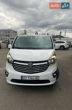 Минивэн Opel Vivaro 2015 в Киеве Минивэн Opel Vivaro 2015 в Киеве