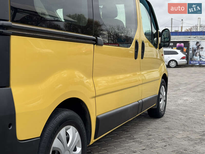 Минивэн Opel Vivaro 2004 в Звягеле фото 8 Минивэн Opel Vivaro 2004 в Звягеле