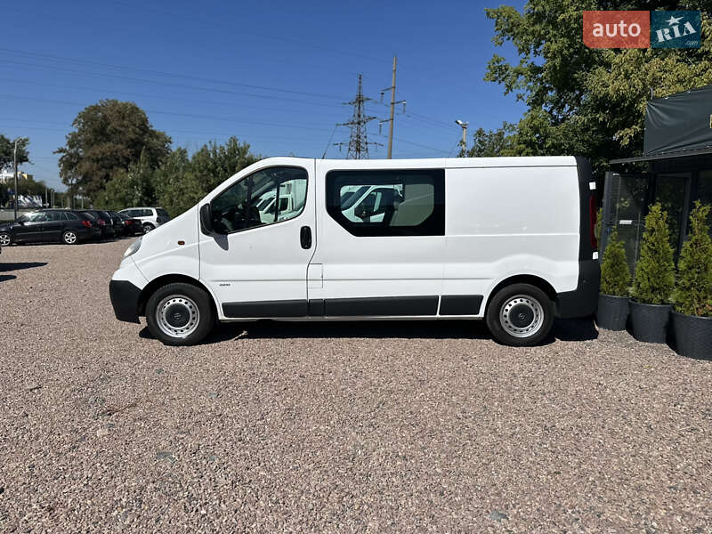 Мінівен Opel Vivaro 2014 в Рівному
