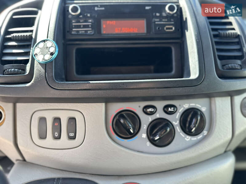 Мінівен Opel Vivaro 2014 в Рівному