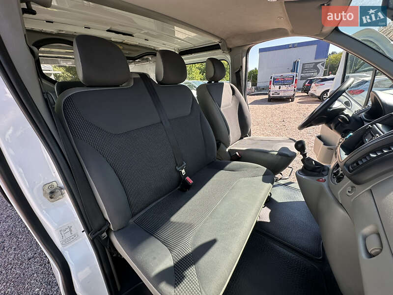 Мінівен Opel Vivaro 2014 в Рівному