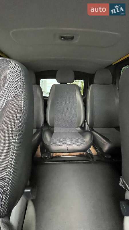 Минивэн Opel Vivaro 2006 в Ровно фото 7 Минивэн Opel Vivaro 2006 в Ровно