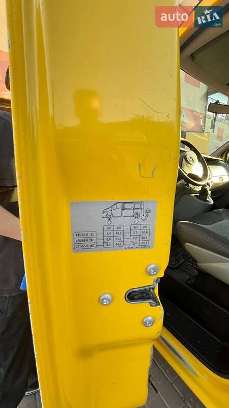 Минивэн Opel Vivaro 2006 в Ровно фото 6 Минивэн Opel Vivaro 2006 в Ровно