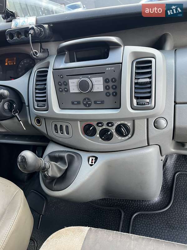 Минивэн Opel Vivaro 2007 в Черновцах