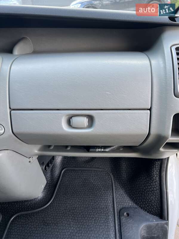 Минивэн Opel Vivaro 2007 в Черновцах