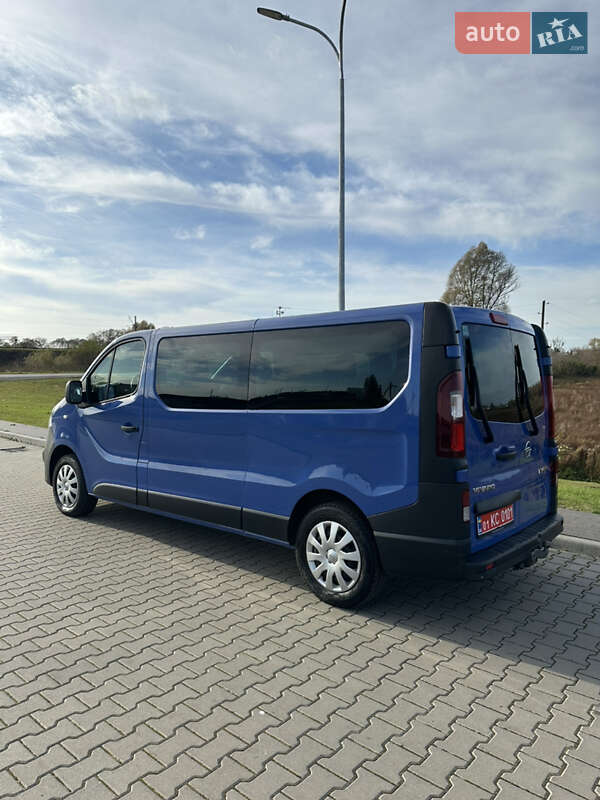 Мінівен Opel Vivaro 2015 в Ковелі