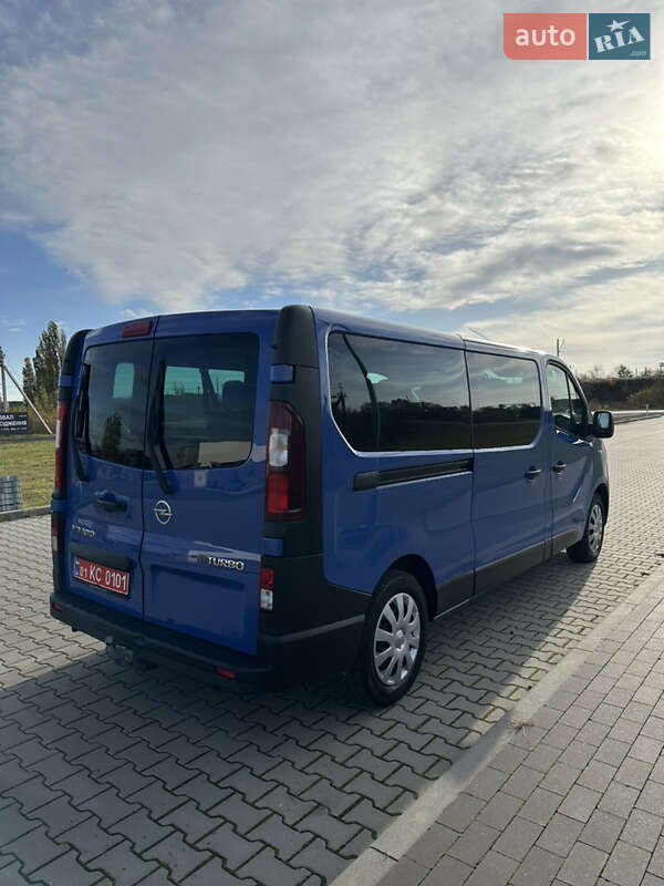 Мінівен Opel Vivaro 2015 в Ковелі