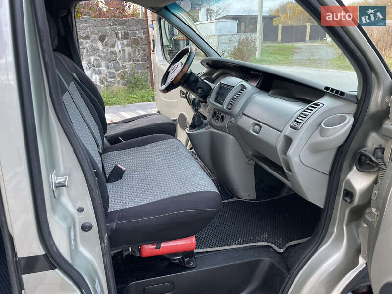 Мінівен Opel Vivaro 2007 в Хмельницькому фото 38 Мінівен Opel Vivaro 2007 в Хмельницькому