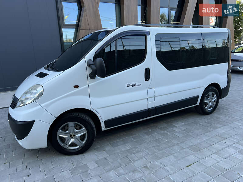Минивэн Opel Vivaro 2011 в Луцке фото 2 Минивэн Opel Vivaro 2011 в Луцке