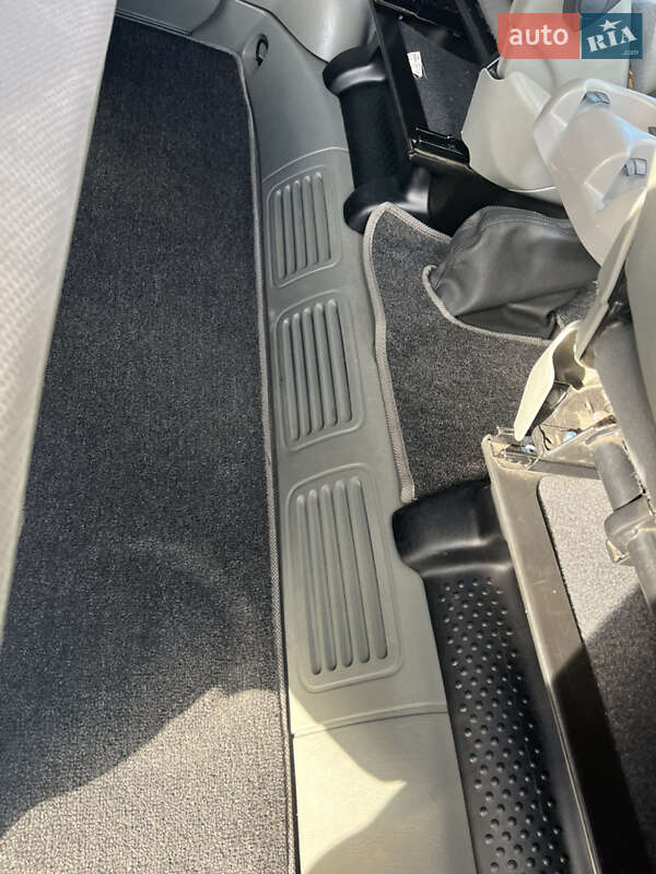 Минивэн Opel Vivaro 2004 в Буче фото 13 Минивэн Opel Vivaro 2004 в Буче