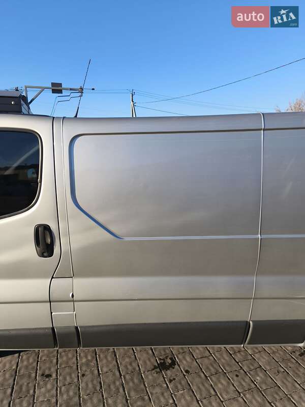 Грузовой фургон Opel Vivaro 2010 в Ивано-Франковске