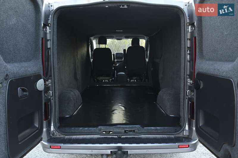 Грузовой фургон Opel Vivaro 2015 в Бердичеве