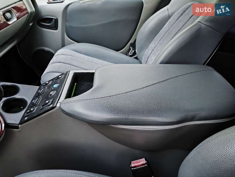 Минивэн Opel Vivaro 2006 в Виннице