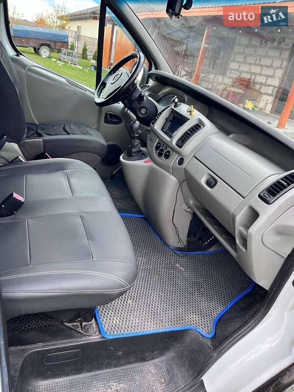 Минивэн Opel Vivaro 2004 в Ровно фото 14 Минивэн Opel Vivaro 2004 в Ровно