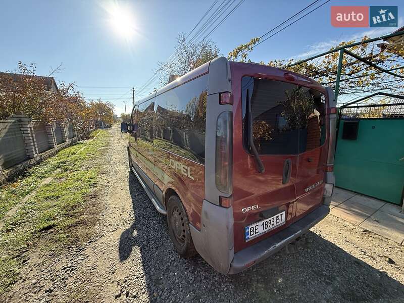Минивэн Opel Vivaro 2006 в Новом Буге
