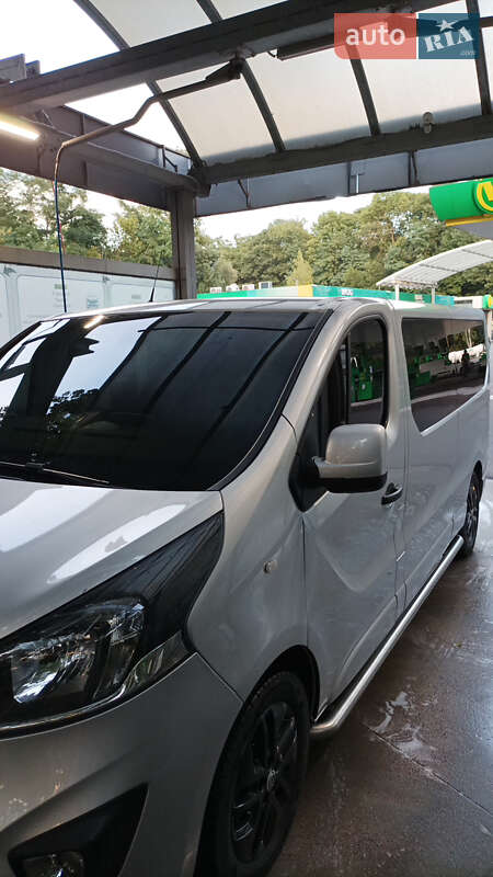 Мінівен Opel Vivaro 2019 в Києві