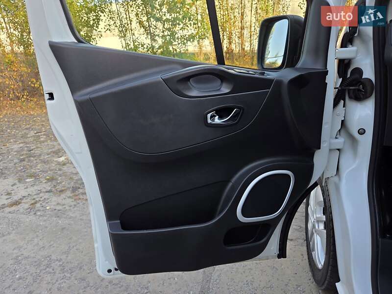 Грузовой фургон Opel Vivaro 2017 в Харькове фото 26 Грузовой фургон Opel Vivaro 2017 в Харькове