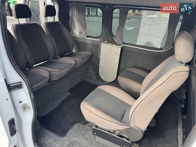 Минивэн Opel Vivaro 2003 в Одессе