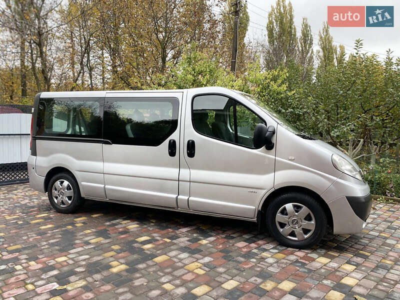Минивэн Opel Vivaro 2013 в Казатине