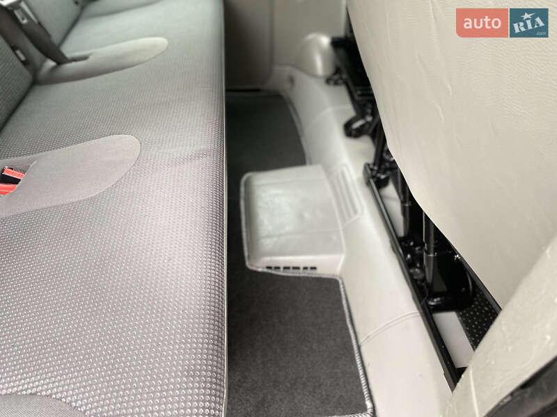 Минивэн Opel Vivaro 2013 в Казатине