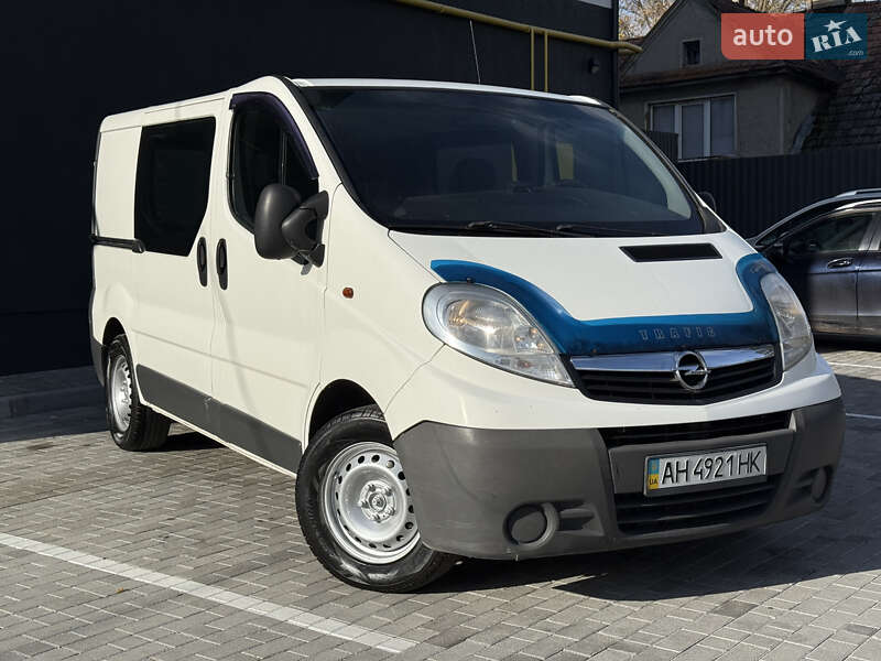 Минивэн Opel Vivaro 2007 в Кременце