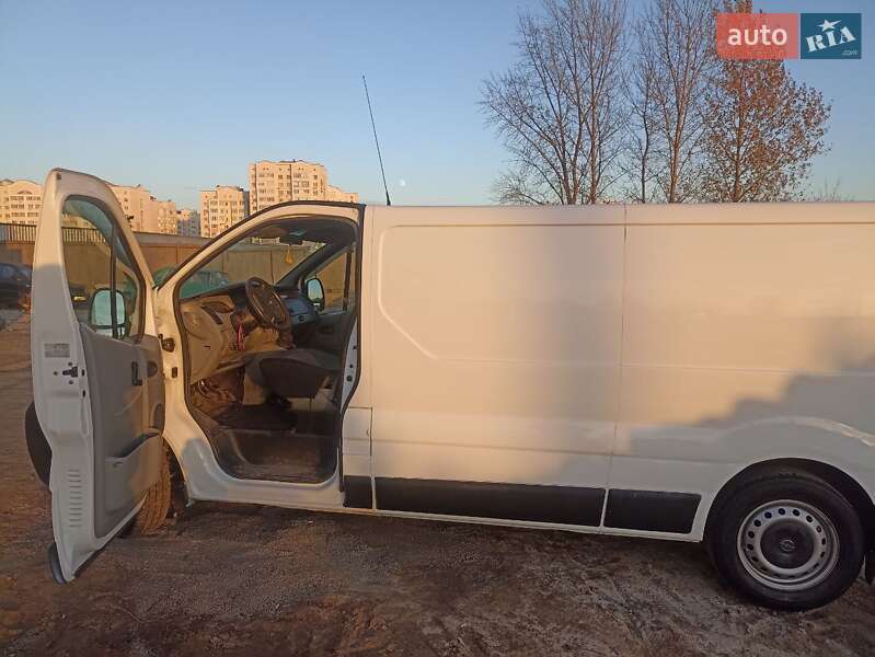Грузовой фургон Opel Vivaro 2005 в Киеве