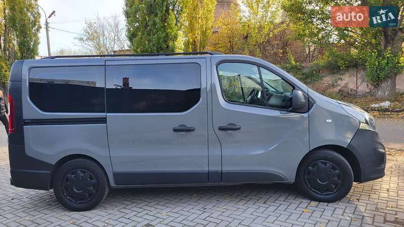 Минивэн Opel Vivaro 2016 в Киеве фото 9 Минивэн Opel Vivaro 2016 в Киеве