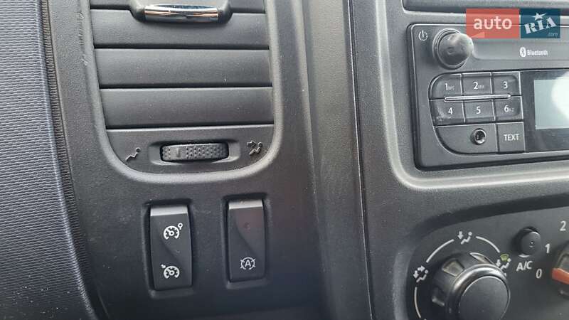 Минивэн Opel Vivaro 2016 в Киеве фото 28 Минивэн Opel Vivaro 2016 в Киеве