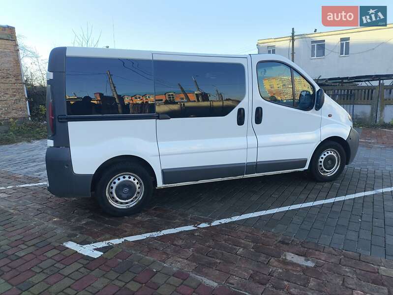 Минивэн Opel Vivaro 2006 в Виннице