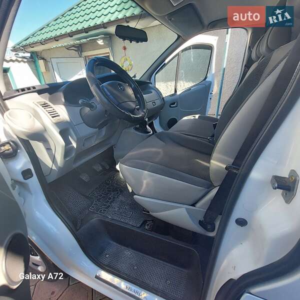 Вантажний фургон Opel Vivaro 2012 в Захарівці