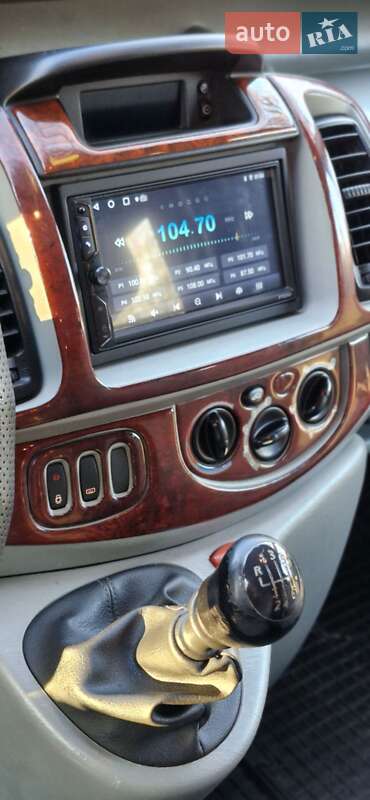 Минивэн Opel Vivaro 2003 в Львове