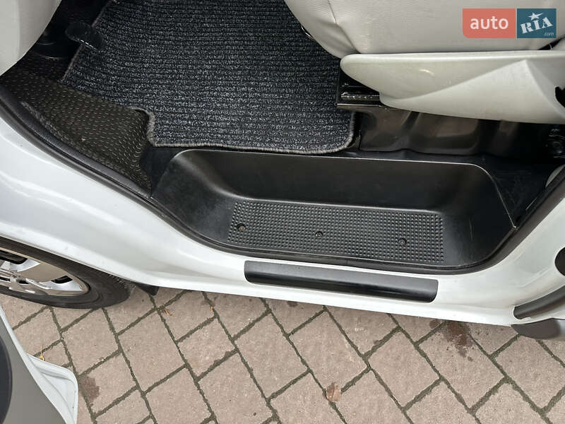 Минивэн Opel Vivaro 2011 в Дубно фото 54 Минивэн Opel Vivaro 2011 в Дубно