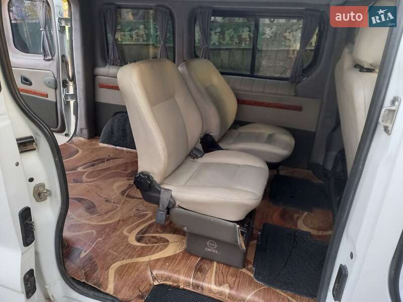Минивэн Opel Vivaro 2006 в Кропивницком