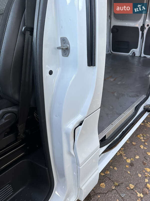 Вантажний фургон Opel Vivaro 2016 в Борисполі