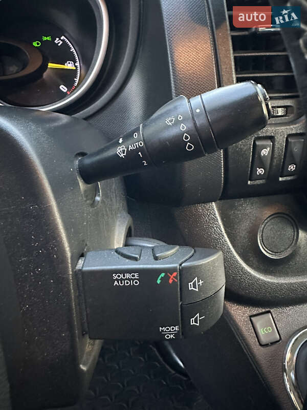 Вантажний фургон Opel Vivaro 2016 в Борисполі